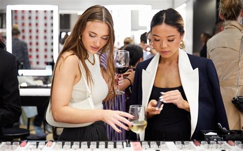 chanel atelier happy hour|atelier beauté Chanel.